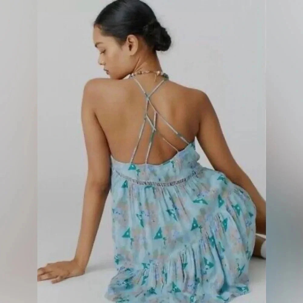 URBAN OUTFITTERS Georgia Tiered Floral Loose Strappy Back Dress Large - Picture 2 of 7